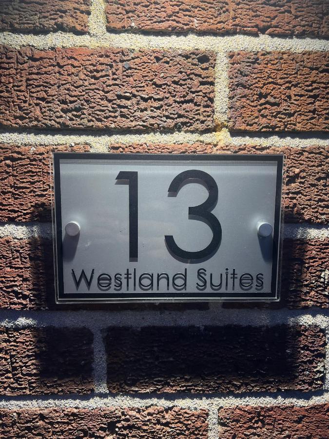 Westland Suites - Stylish, Modern, Elegant, Central Apartments A Londonderry Exteriér fotografie