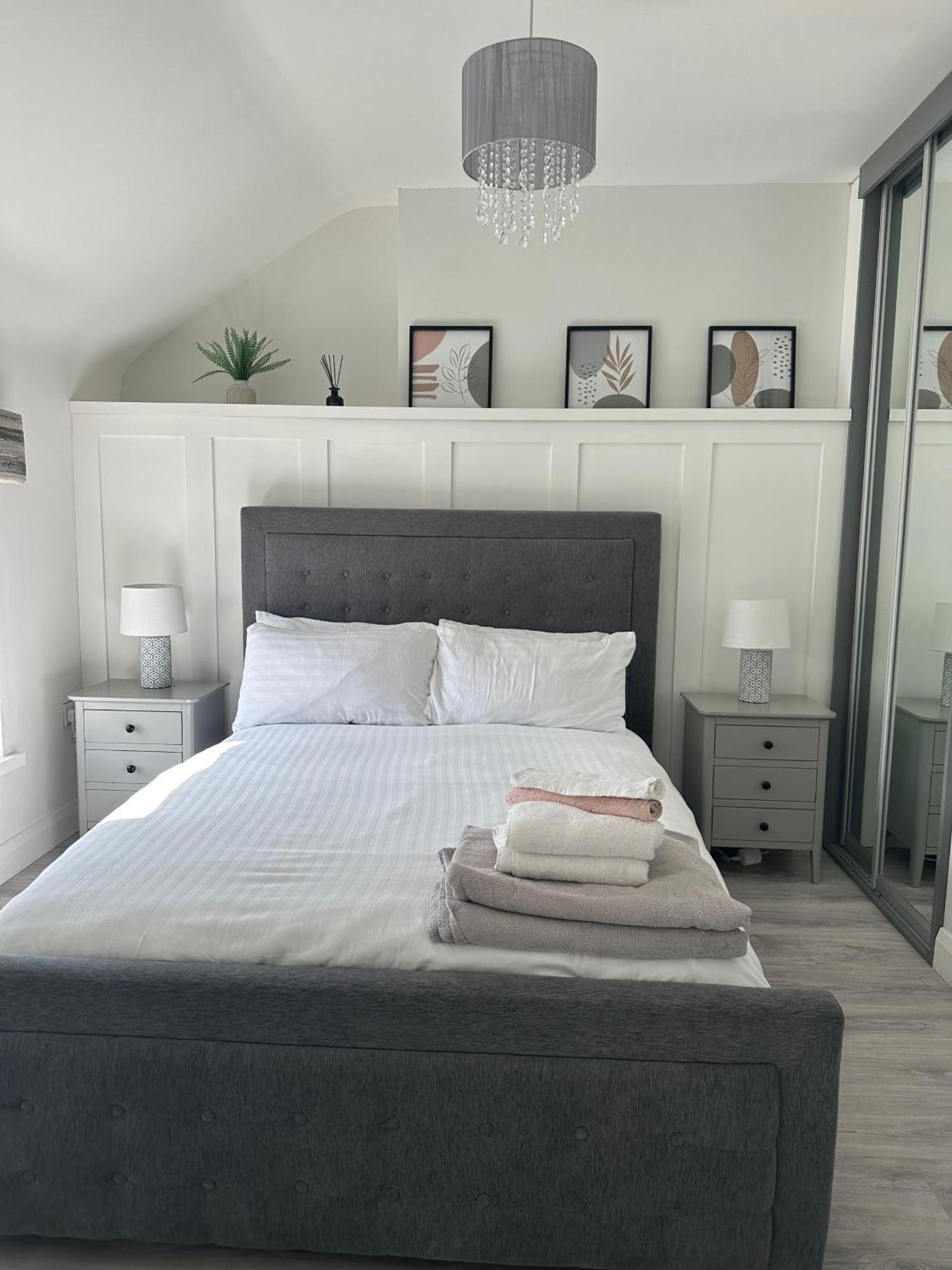 Westland Suites - Stylish, Modern, Elegant, Central Apartments A Londonderry Exteriér fotografie